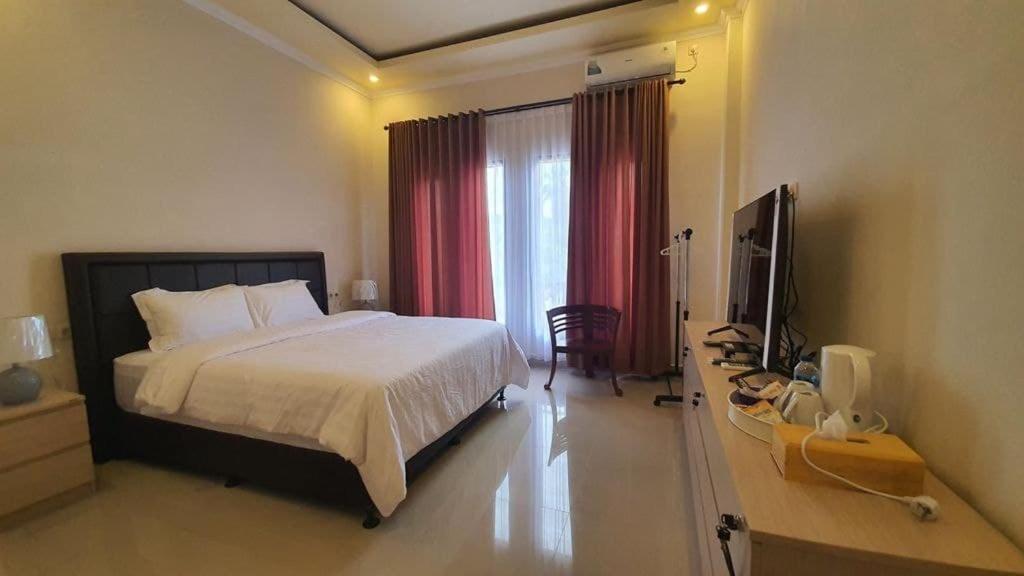 Grand Puri Hotel Batununggul Экстерьер фото