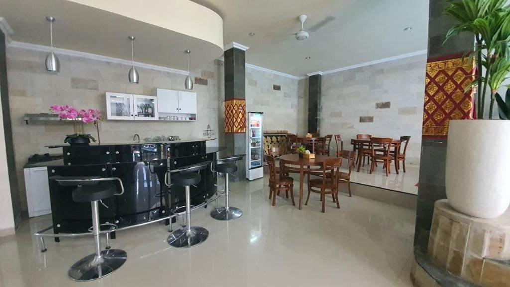 Grand Puri Hotel Batununggul Экстерьер фото